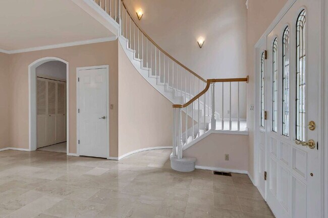 Building Photo - Extravagant Custom Home in Olympia