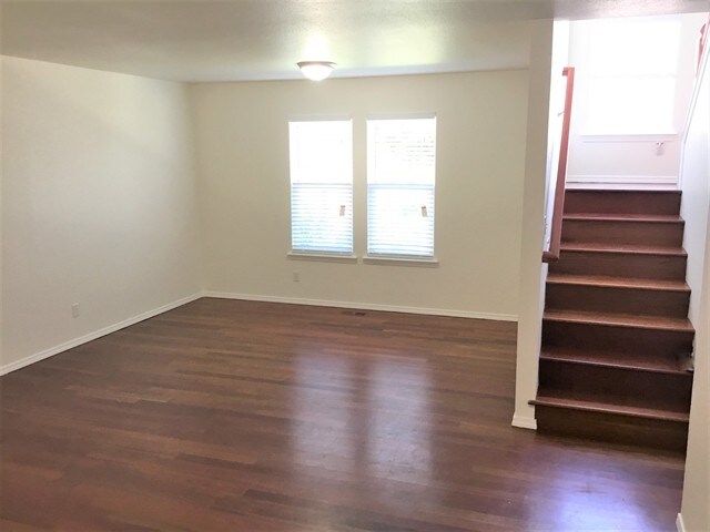 Building Photo - 11060 W Halstead Ct