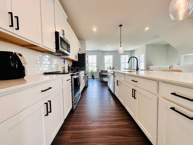 Building Photo - 1399 Creekside Cir NW