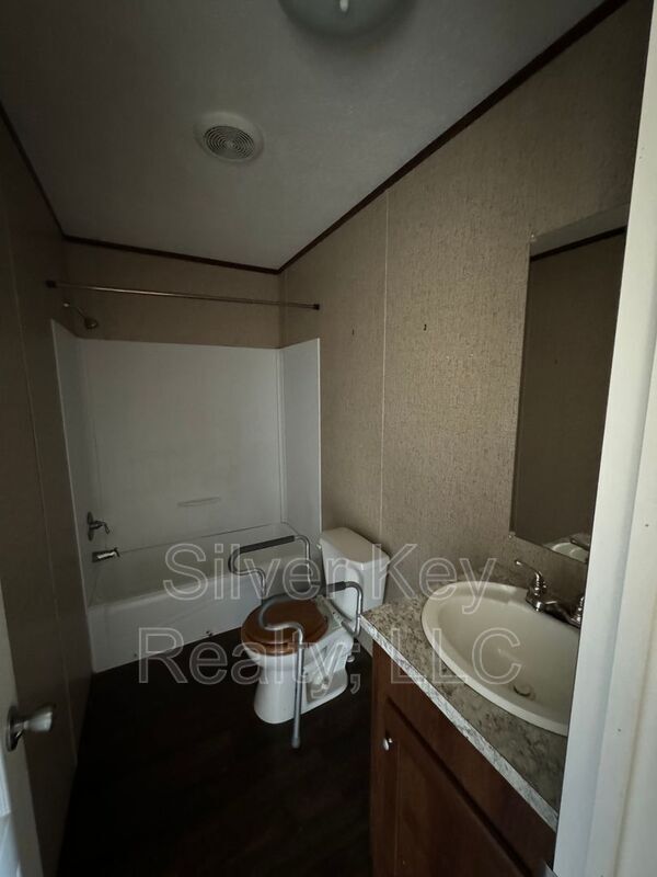 Building Photo - 3000 Highway 11 S