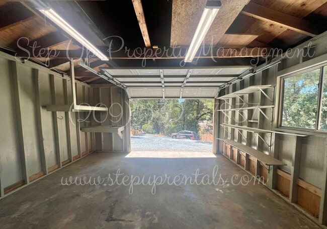 Building Photo - 8541 Wilcox Ranch Rd