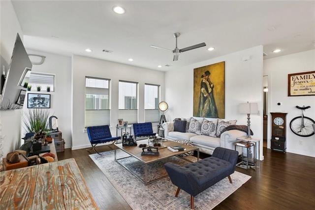 Building Photo - 1911 Summit Ave