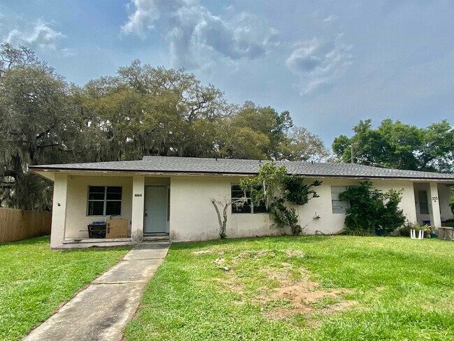 Primary Photo - 3715 Bluff Ln