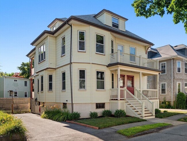 Building Photo - 62-64 Flett Rd