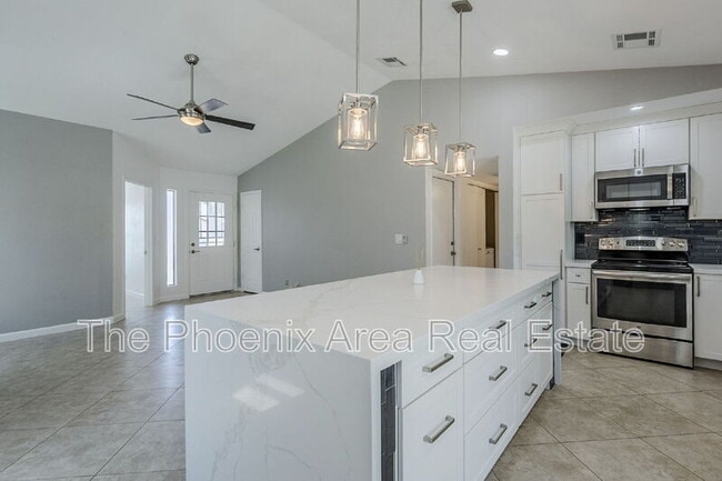 Building Photo - 3778 E Acoma Dr