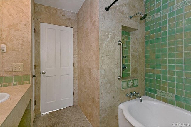 Building Photo - 1455 Maiden Ln