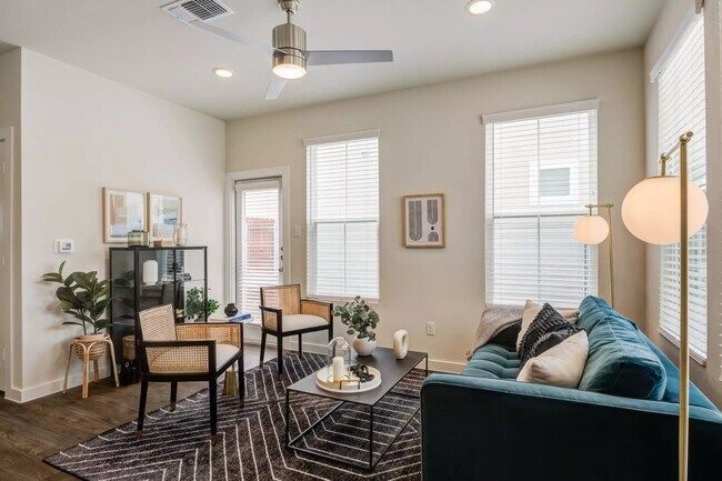 Building Photo - 801 Bluestem Wy