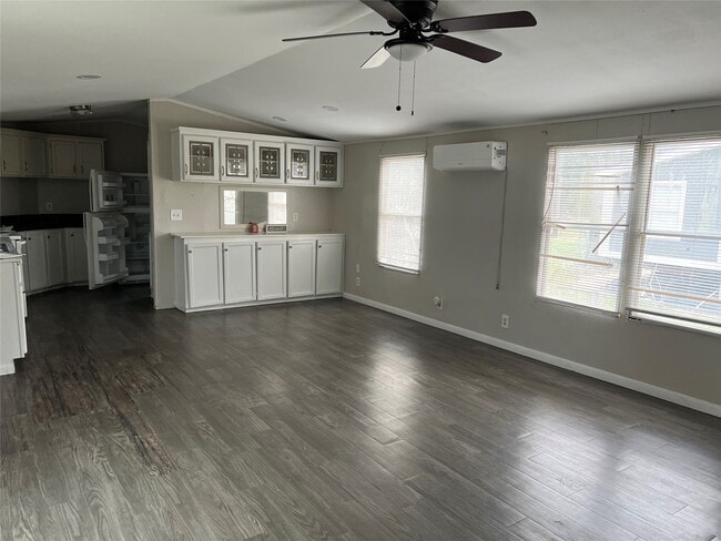 Building Photo - 25083 Billy Lee Dr