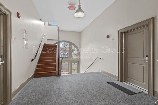 Building Photo - 4244 Chouteau Ave