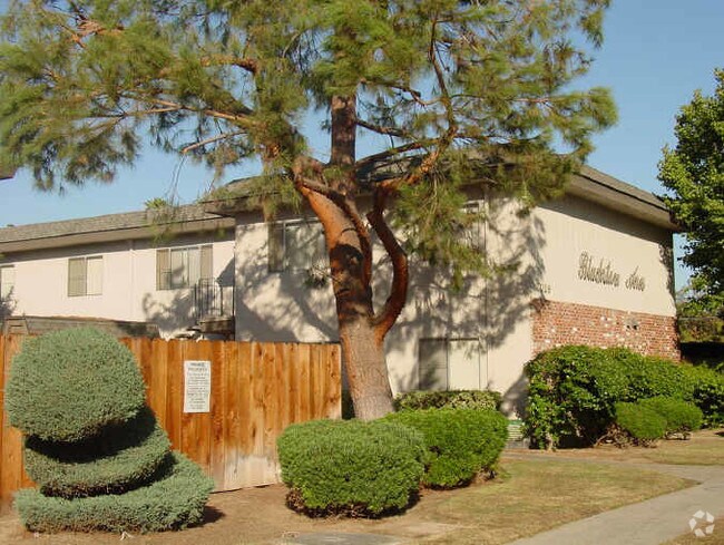 Building Photo - Black Stone Acres Apartments