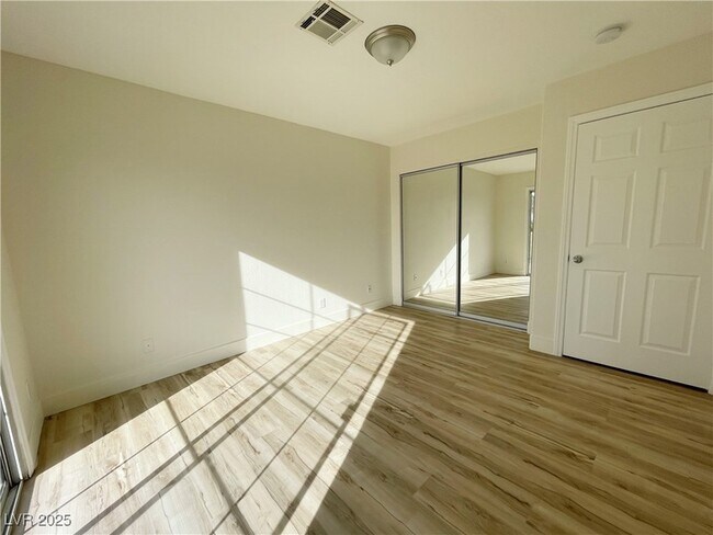 Building Photo - 7732 Crenshaw Way