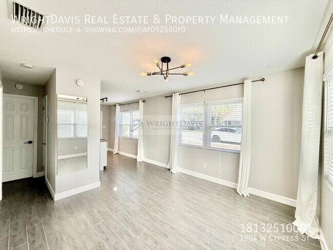 Building Photo - 1904 W Cypress St