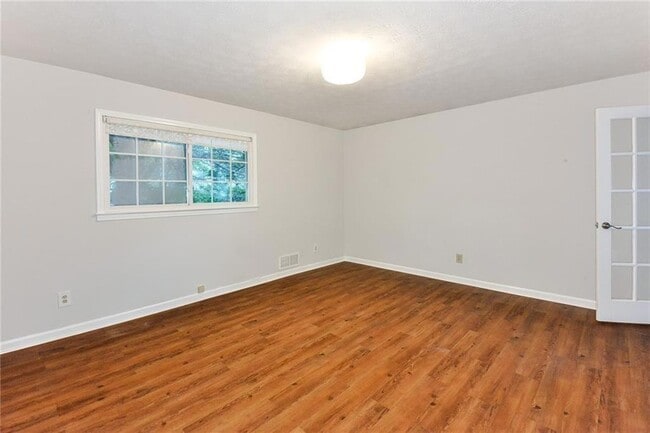 Building Photo - 5748 Jordanaire Pl NW