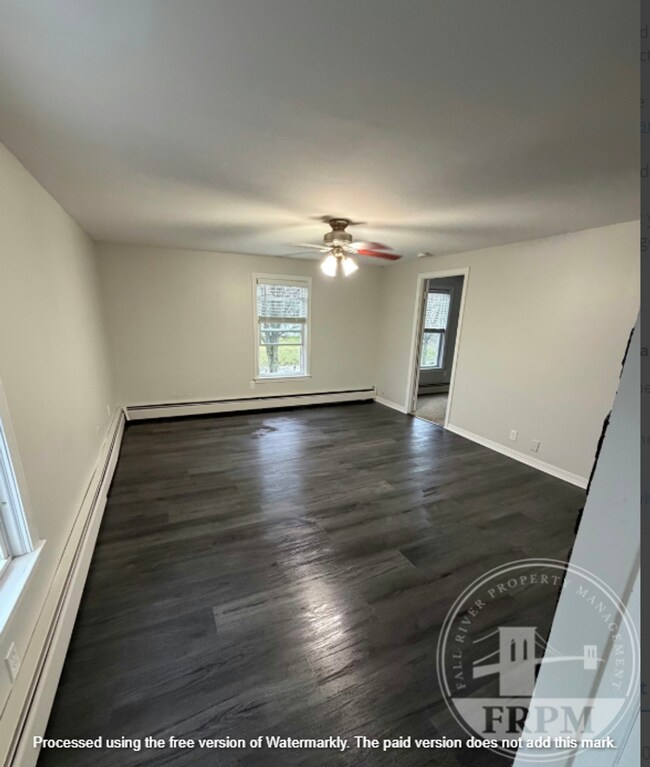 Building Photo - 64 Walnut St