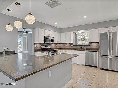 Building Photo - 5617 Costa Blanca Pl