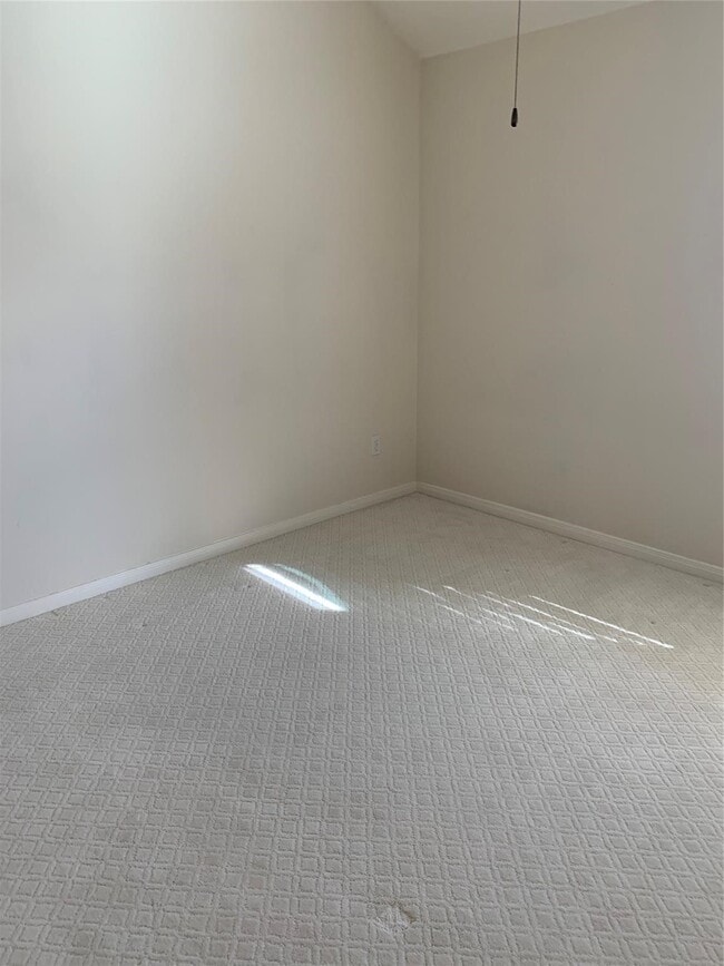 Building Photo - 2621 Tidenhaven Dr