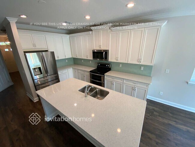 Building Photo - 7107 Emsley Cir