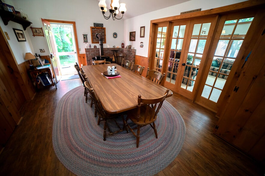 Kitchen - 6 Sandy Cv