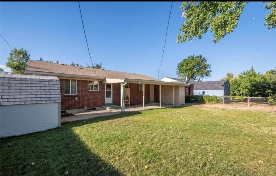 Building Photo - 2111 W 80th Ave