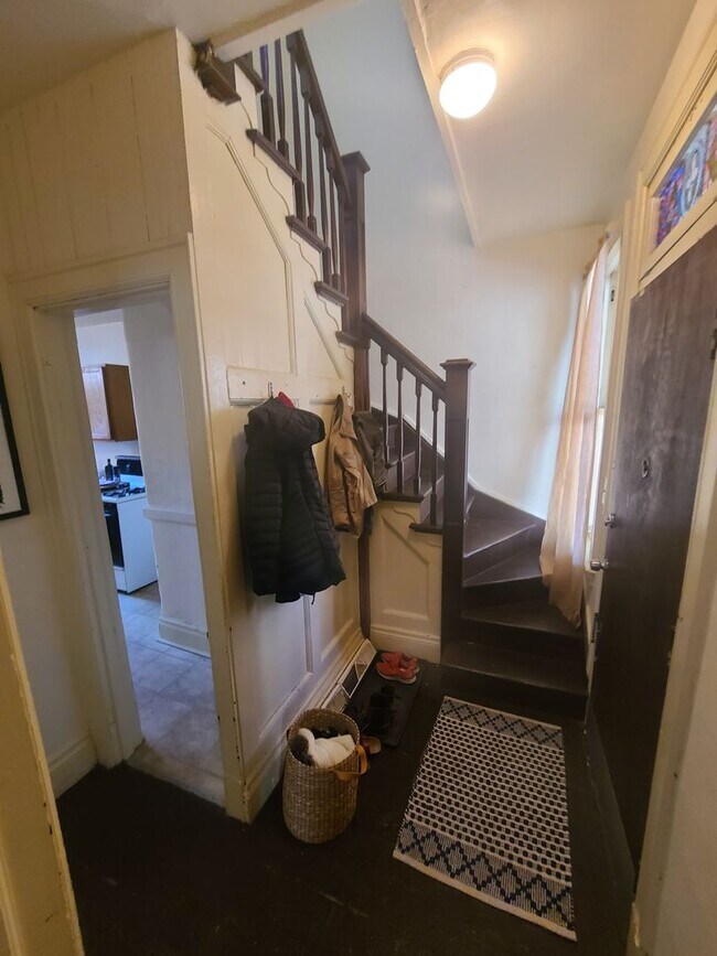 Building Photo - 405 McKee Pl