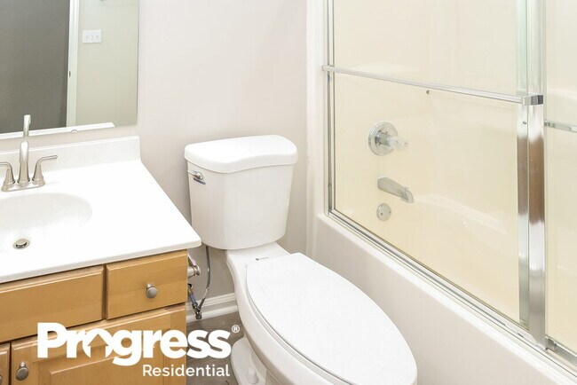 Building Photo - 217 Walter Ct