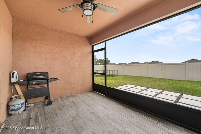 Building Photo - 4198 Alligator Flag Cir