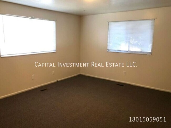 Building Photo - 2342 S 600 E