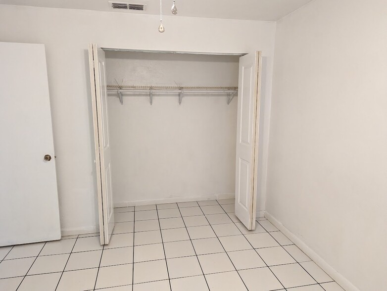 Building Photo - 3600 SW 23rd St