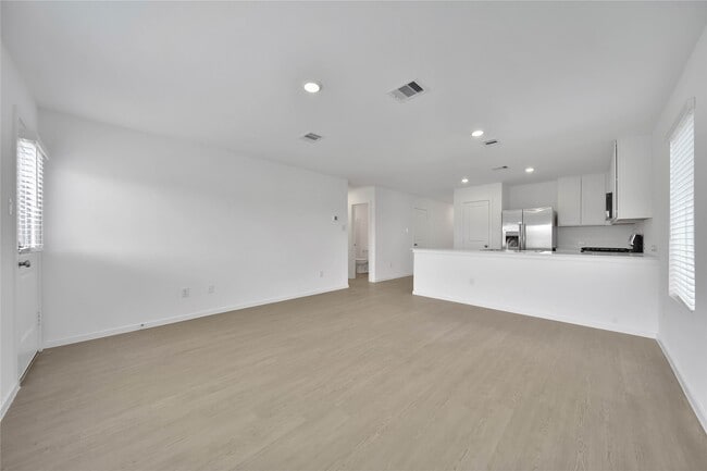 Building Photo - 16510 Ithaca Pheasant Dr