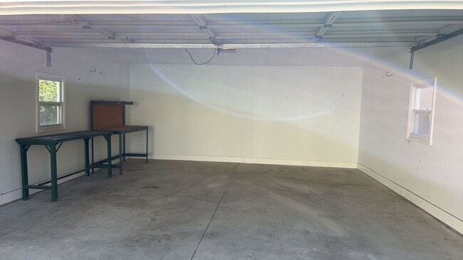Building Photo - 2772 Brandon Rd
