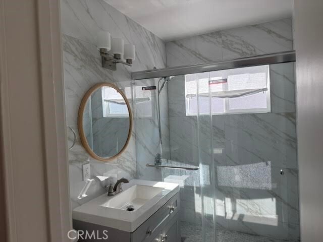 Building Photo - 2563 Cressent
