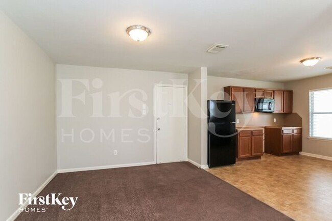 Building Photo - 21610 Dawn Timbers Ct