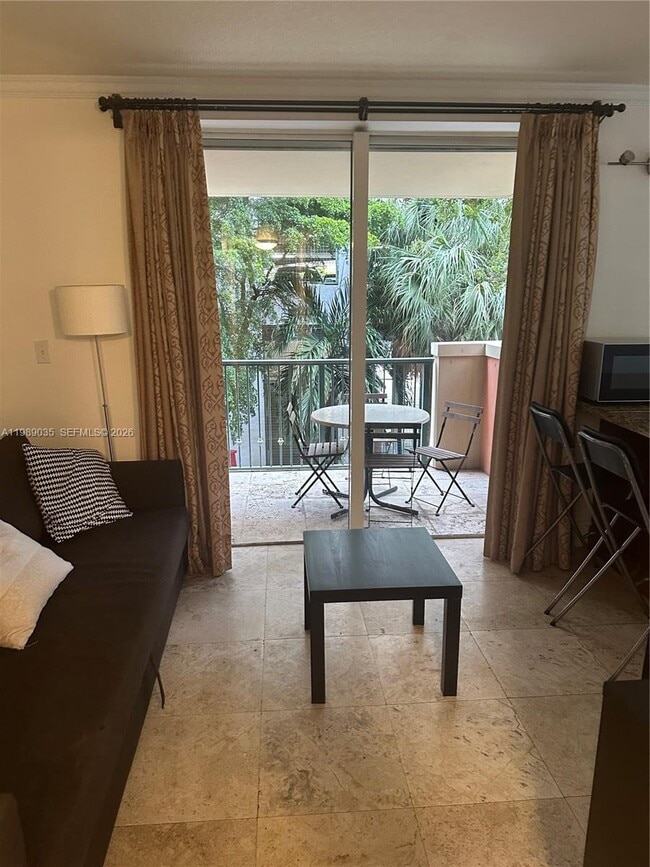 Building Photo - 2951 S Bayshore Dr