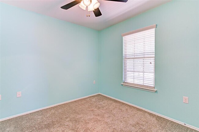 Building Photo - 7000 Crestone Rd