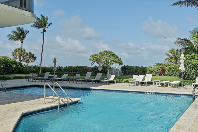 Building Photo - 9455 Collins Ave