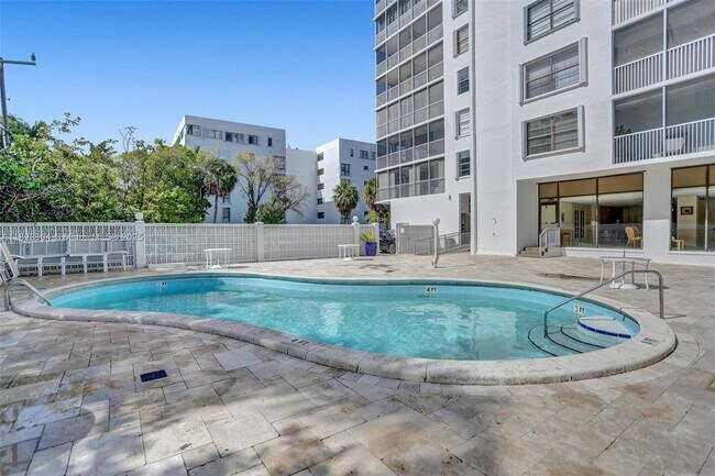 Building Photo - 150 Ocean Ln Dr
