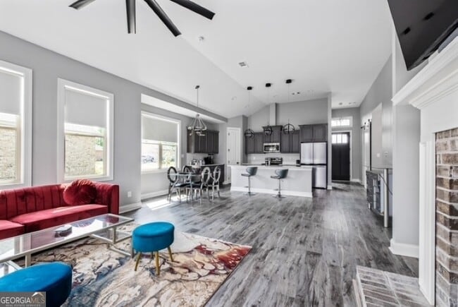 Building Photo - 112 Gwendolyn Ave