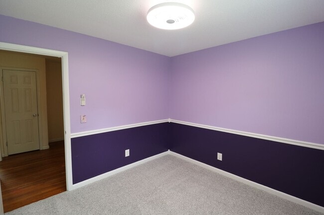 Building Photo - 120 Sunnybrook Ct