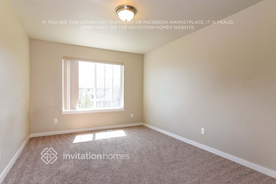 Building Photo - 8707 184th St Ct E