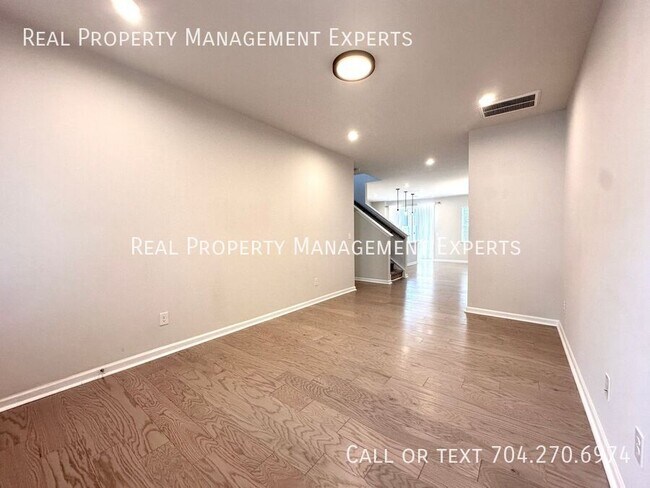 Building Photo - 6024 Caprera Wy