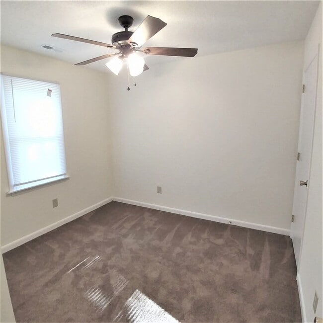 Building Photo - 9B Port West, Swansboro