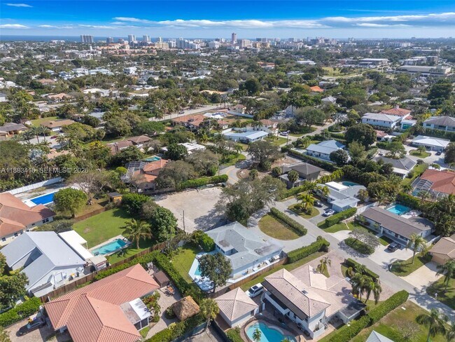 Building Photo - 465 NW 11th St