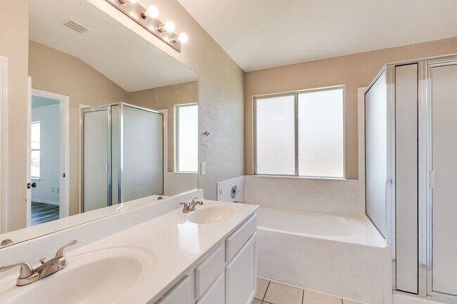 Building Photo - 4906 Causeway Ct