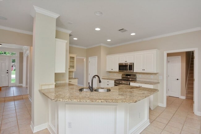 Building Photo - Beautifully Updated 4 Bedroom, 2.5 Bathrooms, 2-Story Home in West Round Rock