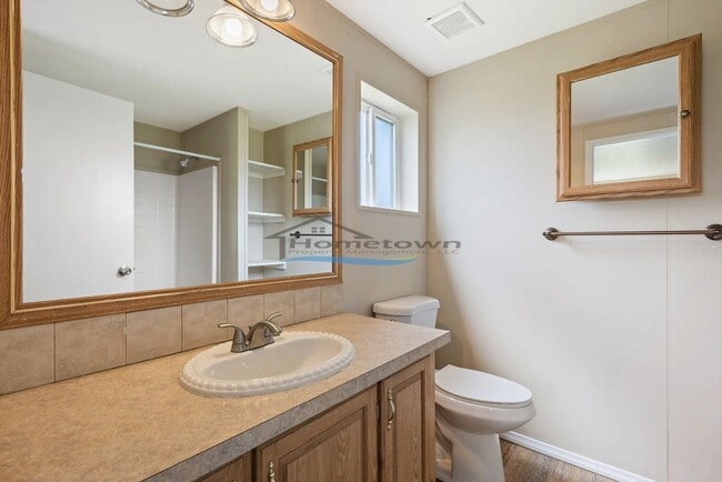 Building Photo - Country Home with Fenced Yard in Hayden!