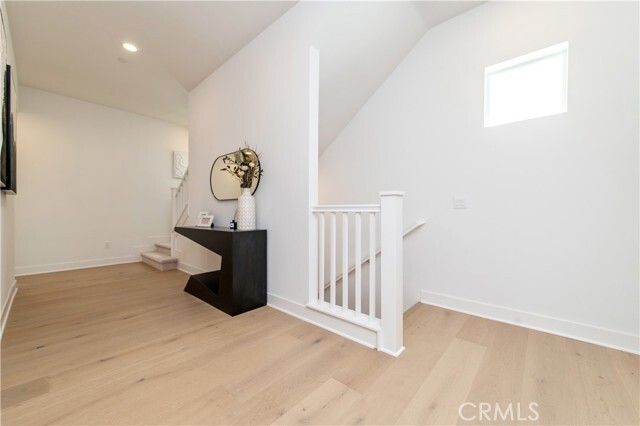 Building Photo - 146 Yugen