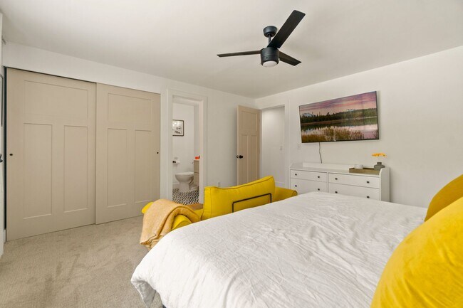 Building Photo - 17376 Lively Ln