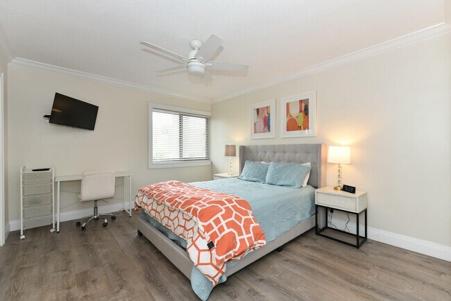 Building Photo - 1605 S US Hwy 1