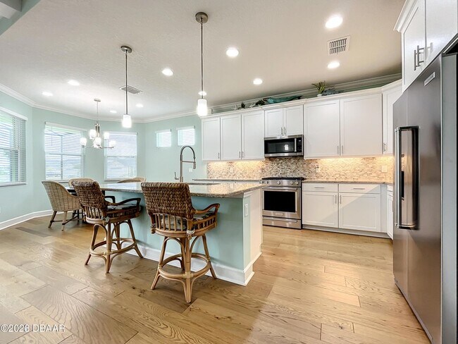 Building Photo - 329 Margaritaville Ave