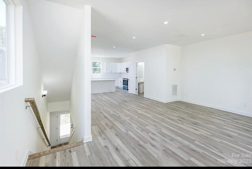 Building Photo - 2015 Mincey St